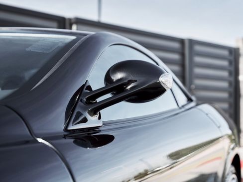 Used 2006 Mercedes-Benz SLR image 11