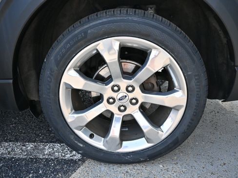 Used 2020 Ford Explorer Platinum w/ Premium Technology Package AWD/4WD image 9