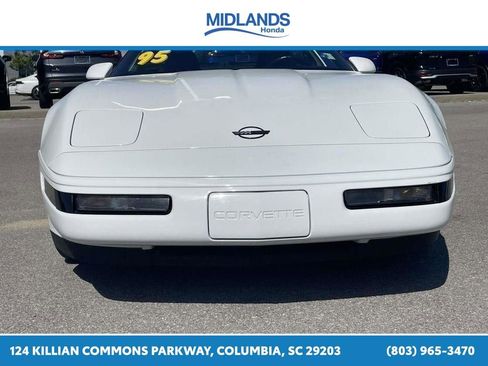 Used 1995 Chevrolet Corvette Coupe RWD image 2