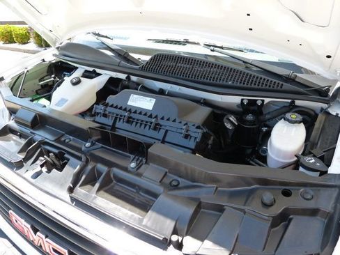 Used 2022 GMC Savana 2500 w/ Driver Convenience Package image 10