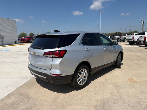 Used 2022 Chevrolet Equinox LT AWD/4WD image 7