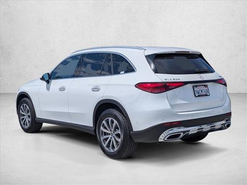 Used 2026 Mercedes-Benz GLC 300 4MATIC image 8