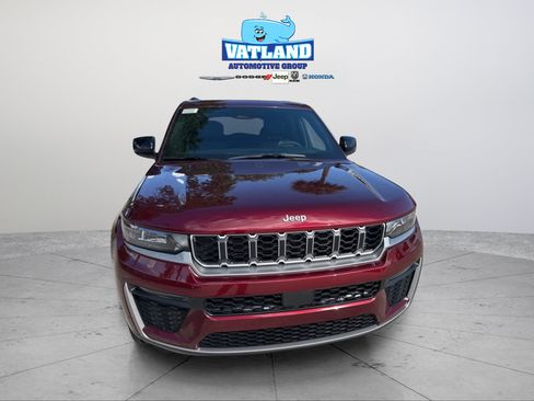 Used 2026 Jeep Grand Cherokee Limited RWD image 10
