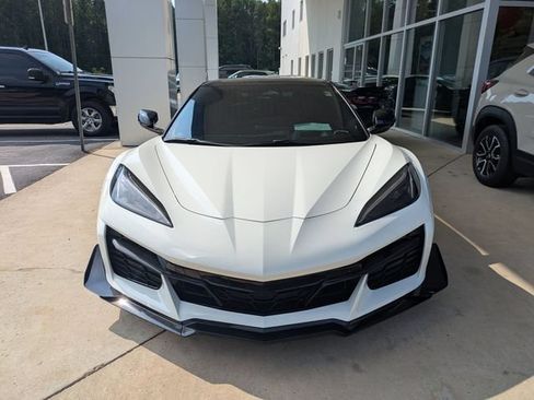 Used 2026 Chevrolet Corvette Z06 RWD image 6