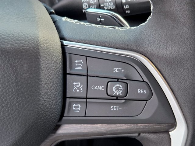 New 2027 Jeep Grand Cherokee Limited AWD/4WD image 23