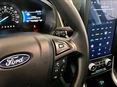 Used 2024 Ford Edge SE w/ Black Appearance Package AWD/4WD image 21