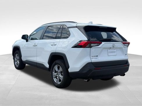 Used 2024 Toyota RAV4 XLE FWD image 3