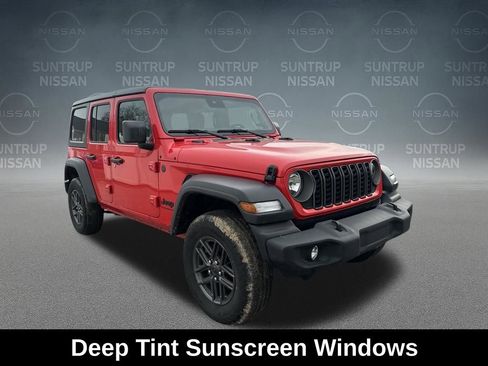 Used 2025 Jeep Wrangler Unlimited Sport AWD/4WD image 44