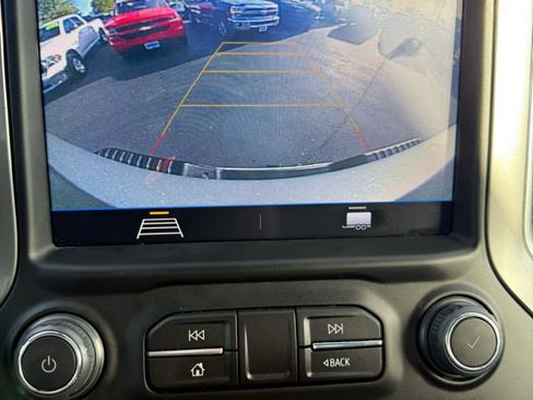 Used 2022 Chevrolet Silverado 3500 LT w/ Remote Start Package image 11