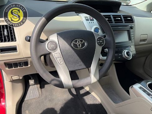Used 2013 Toyota Prius V Two image 22
