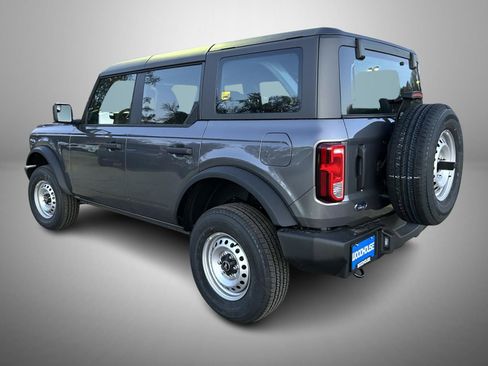 New 2025 Ford Bronco 4-Door image 7