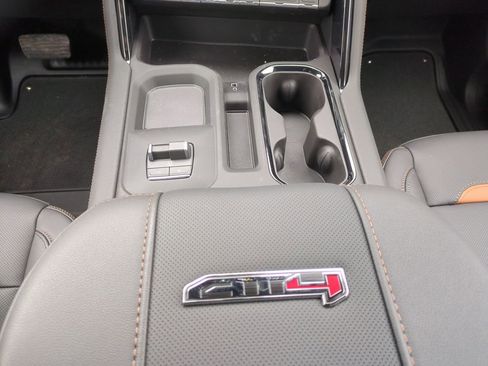 New 2026 GMC Sierra 2500 AT4 w/ AT4 Premium Plus Package AWD/4WD image 14