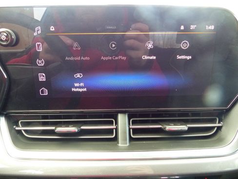 Used 2025 Chevrolet Trax ACTIV w/ Driver Confidence Package FWD image 31