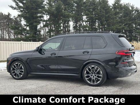 Certified 2024 BMW X7 xDrive40i w/ M Sport Package image 7