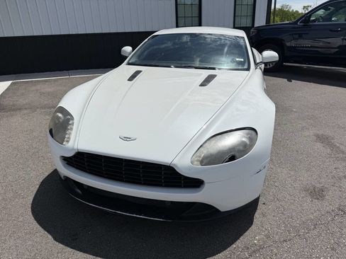 Used 2014 Aston Martin V8 Vantage Coupe RWD image 3