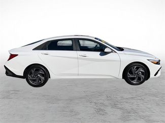 Certified 2025 Hyundai Elantra SEL FWD video 2