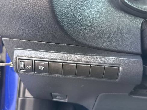 Used 2020 Toyota Corolla SE FWD image 18