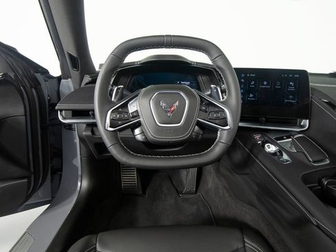 Used 2025 Chevrolet Corvette Stingray Coupe w/ 1LT RWD image 25