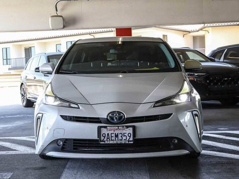 Used 2022 Toyota Prius XLE FWD image 6