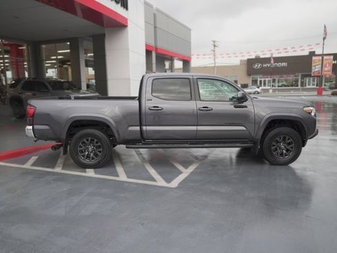 Certified 2022 Toyota Tacoma SR5 image 8