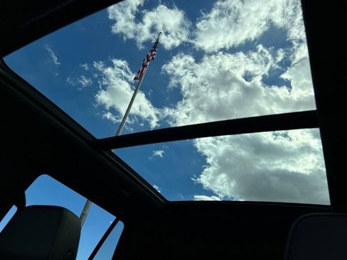 Used 2022 GMC Yukon Denali image 26