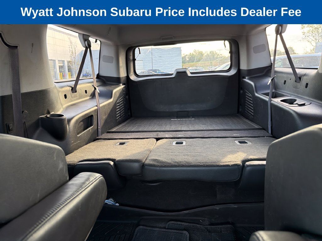 Used 2017 Cadillac Escalade ESV Premium Luxury AWD/4WD image 33