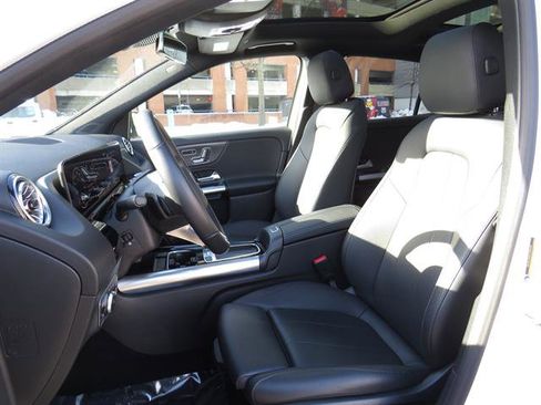 Used 2025 Mercedes-Benz GLA 250 GLA 250 4MATIC image 17