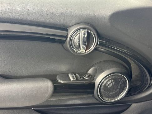Used 2015 MINI Cooper S FWD image 15