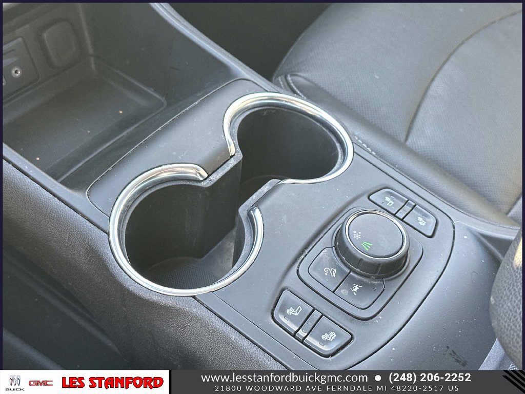 Certified 2023 GMC Terrain SLT FWD image 32