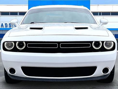 Used 2017 Dodge Challenger SXT w/ Sound Group RWD image 17