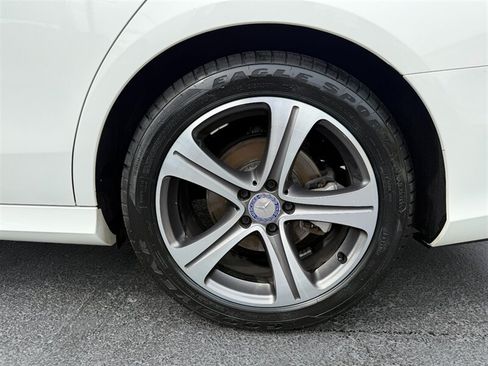 Used 2017 Mercedes-Benz E 300 4MATIC image 24
