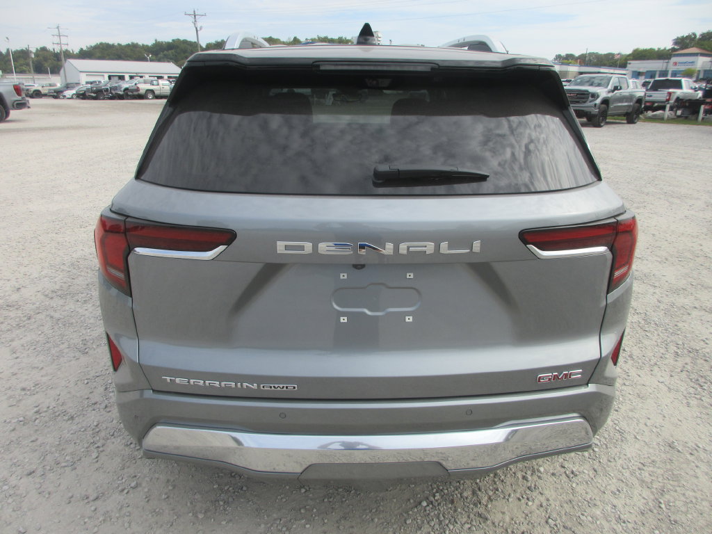 New 2027 GMC Terrain Denali w/ LPO, Black Badging Package AWD/4WD image 5