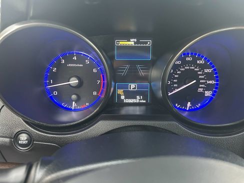 Used 2017 Subaru Outback 3.6R Limited AWD/4WD image 20