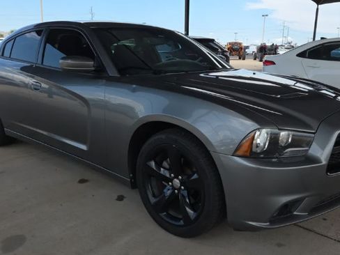 Used 2012 Dodge Charger SXT w/ Blacktop Pkg RWD image 1