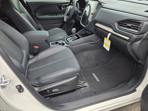 Used 2025 Subaru Forester Limited AWD/4WD image 10