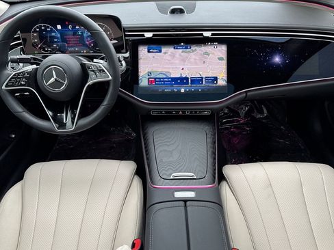 Used 2026 Mercedes-Benz E 350 Sedan image 4