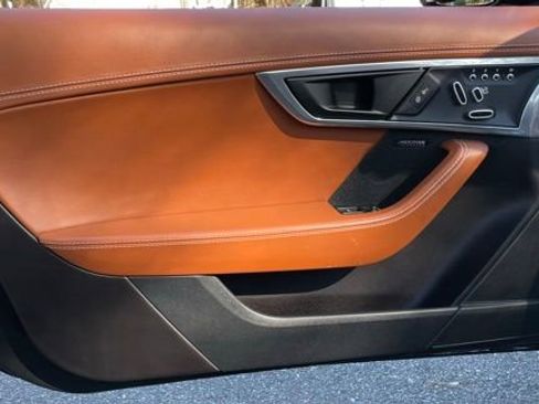 Used 2019 Jaguar F-TYPE Convertible AWD image 19