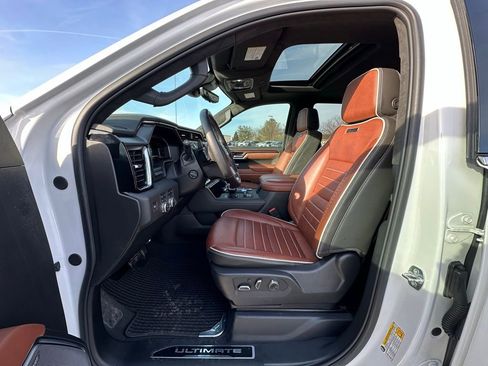 Used 2025 GMC Sierra 1500 Denali Ultimate image 2