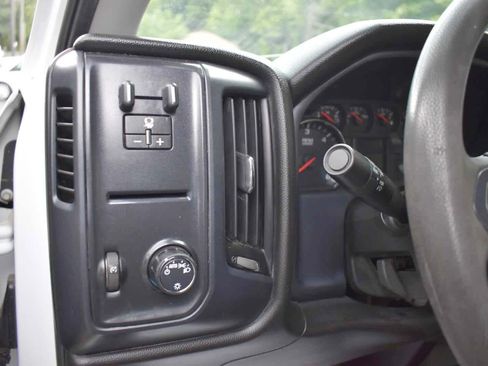 Used 2018 Chevrolet Silverado 3500 W/T RWD image 59