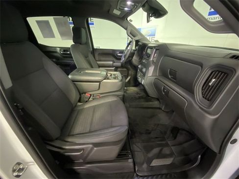 Used 2024 Chevrolet Silverado 1500 Custom image 33