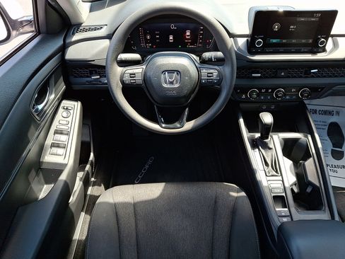 Used 2024 Honda Accord EX image 11
