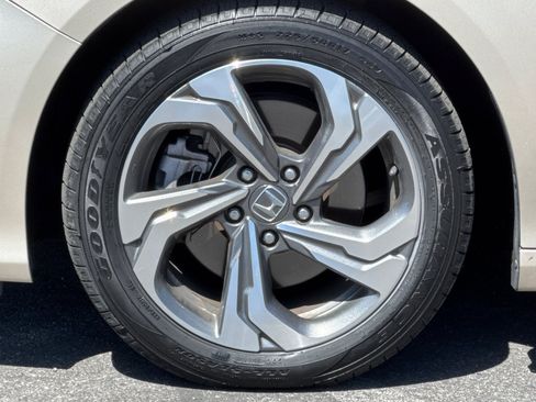 Used 2018 Honda Accord EX-L image 13