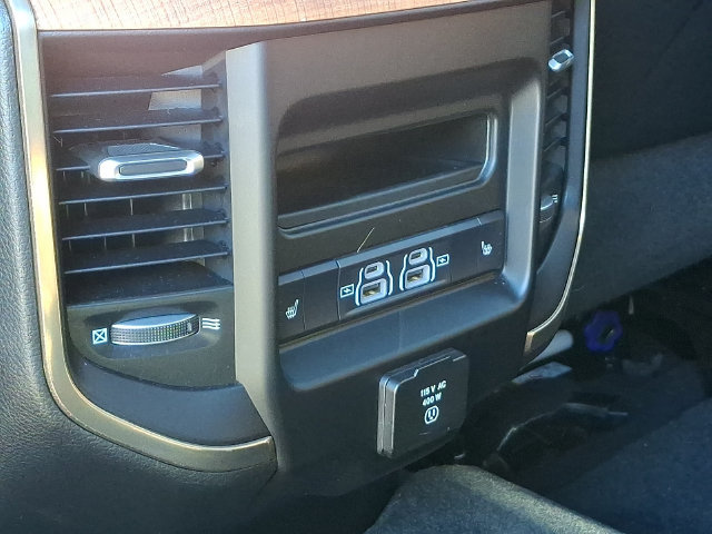 Used 2022 RAM 2500 Limited AWD/4WD image 22