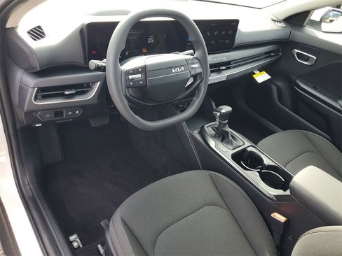 New 2026 Kia K4 LX image 6