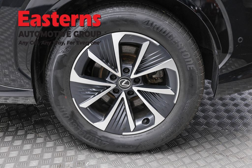 Used 2023 Lexus RZ 450e Premium w/ Technology Package AWD/4WD image 8