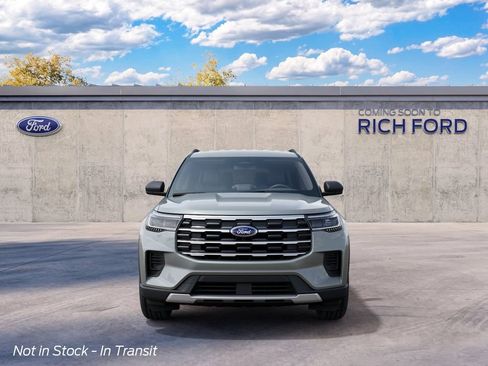 New 2027 Ford Explorer Active RWD image 3