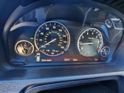 Used 2011 BMW 550i Gran Turismo RWD image 40