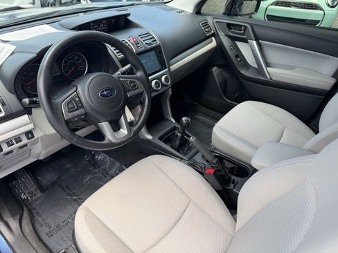 Used 2017 Subaru Forester 2.5i AWD/4WD image 11