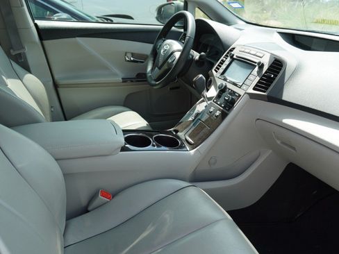 Used 2015 Toyota Venza XLE w/ XLE Premium Package FWD image 9