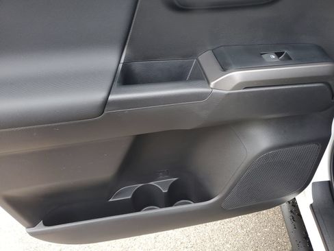 Certified 2023 Toyota Tacoma TRD Off-Road AWD/4WD image 16